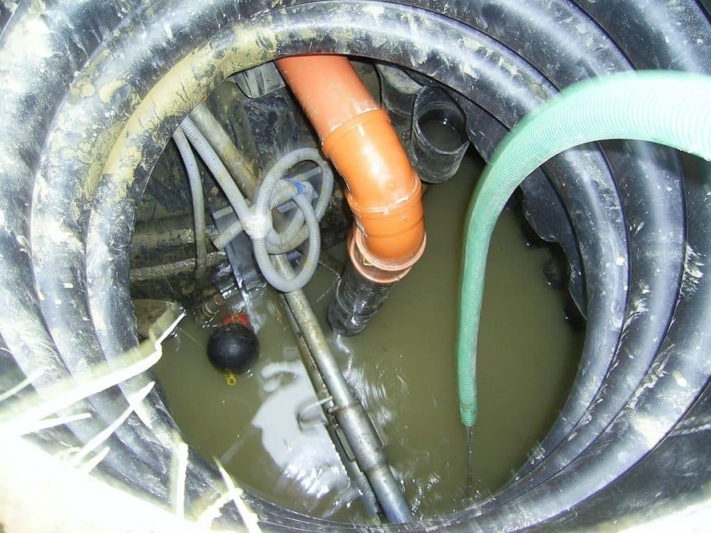 refoulement des eaux usees dans les canalisations 3